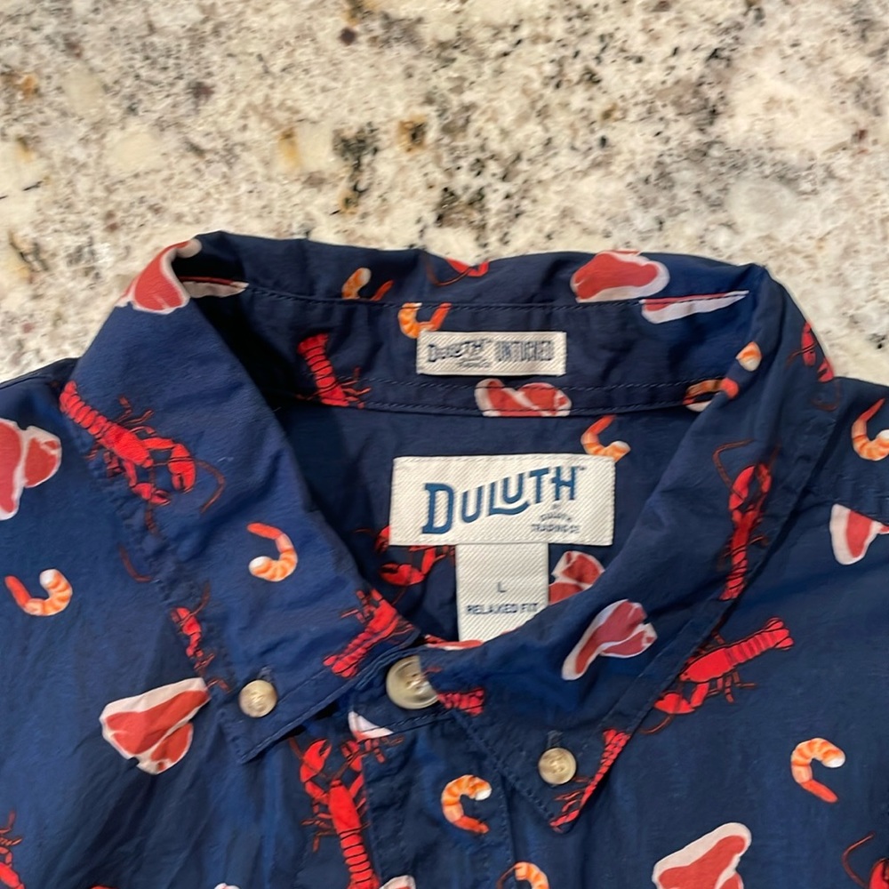 Duluth Trading Surf and Turf short Sleeve navy button up shirt size large